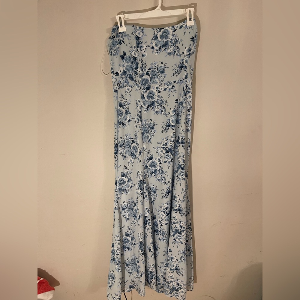 Strapless Floral Dress in Blue Floral - Picture 6 of 7